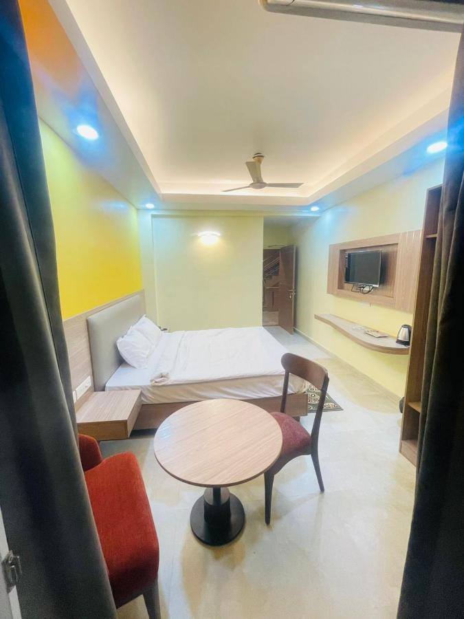 Royal Beach International Puri Exteriör bild