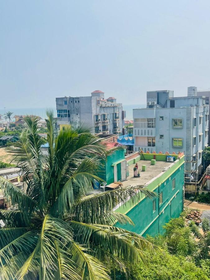 Royal Beach International Puri Exteriör bild