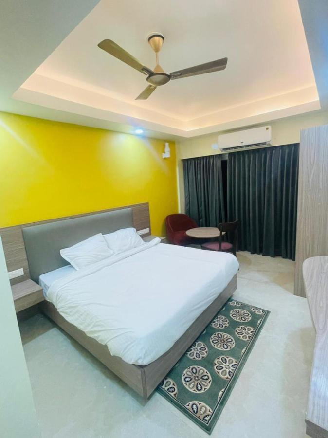 Royal Beach International Puri Exteriör bild