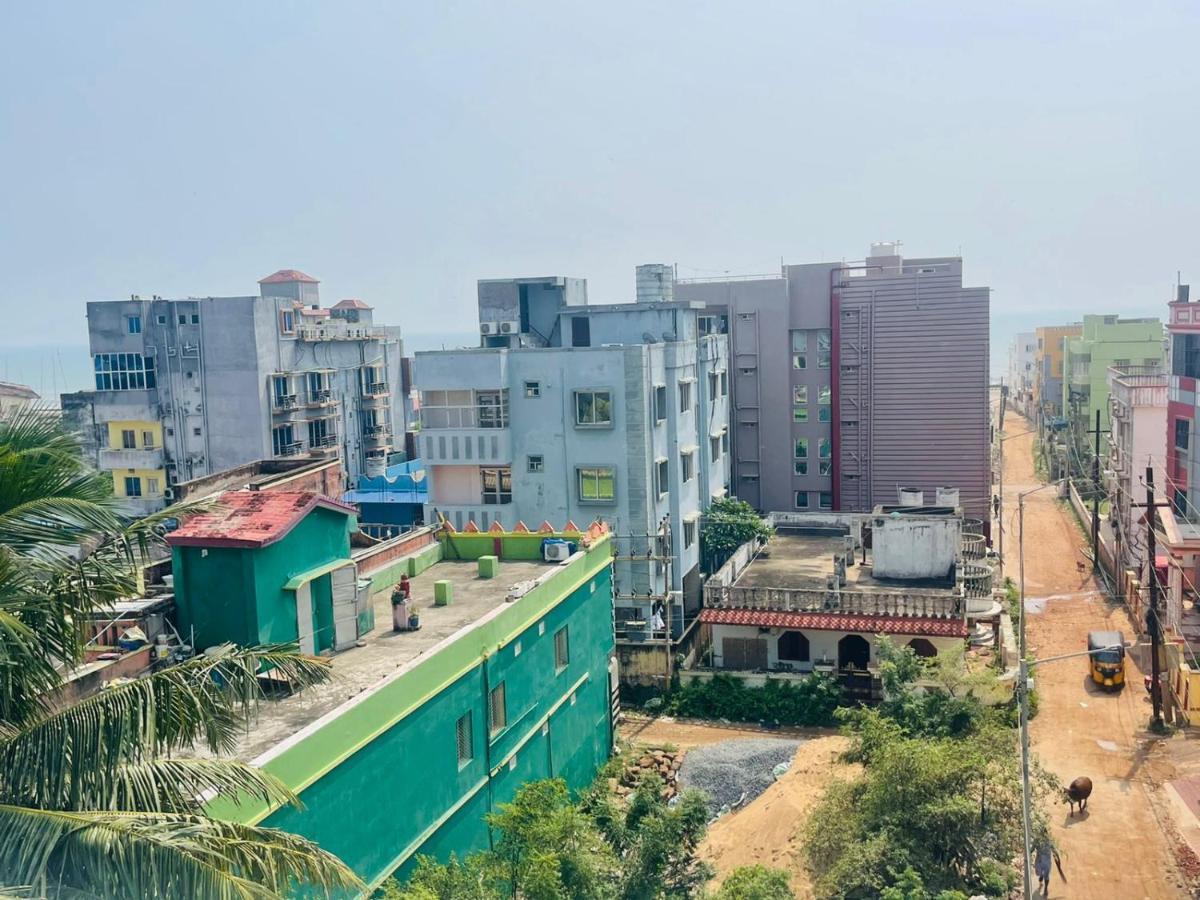 Royal Beach International Puri Exteriör bild