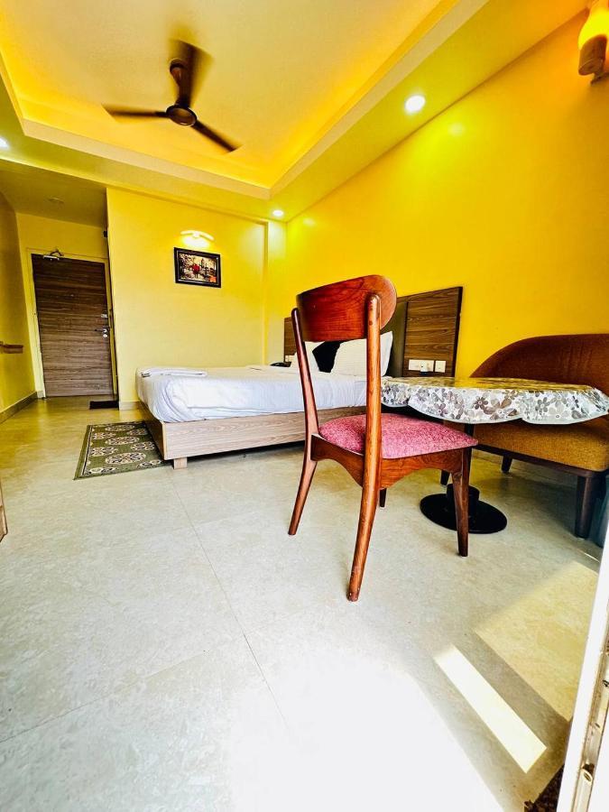Royal Beach International Puri Exteriör bild